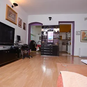  Apartment Epicenter