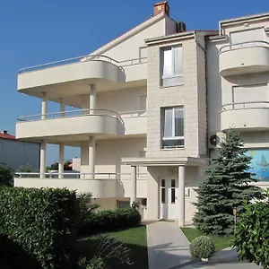  Apartment The Beach &