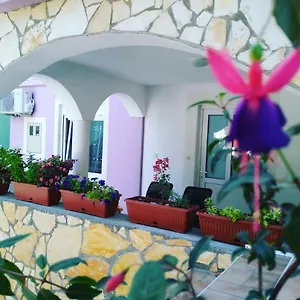 Ema & Sea Apartment's With Free Private Parking , Pula Croatie